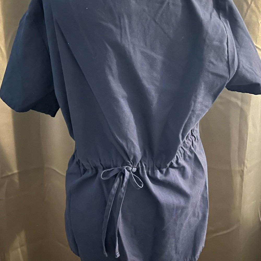 Scrub Top - Picture 2 of 3